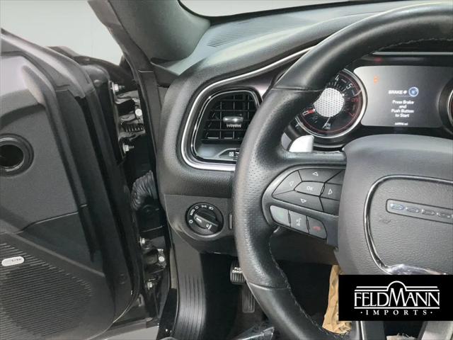2017 Dodge Challenger R/T Shaker