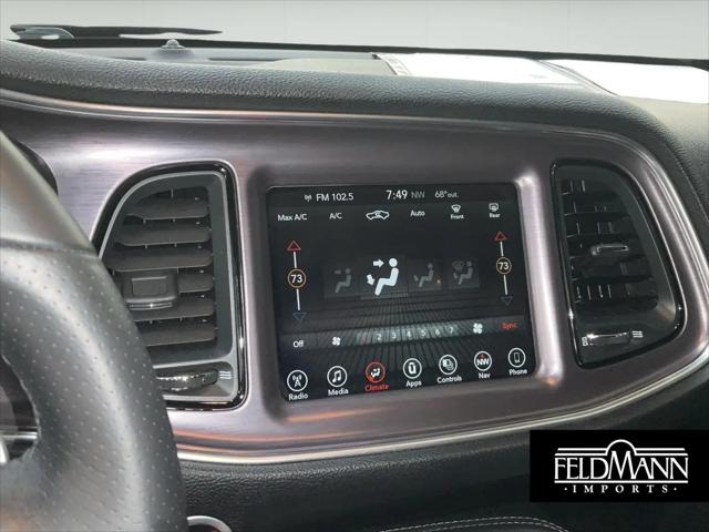 2017 Dodge Challenger R/T Shaker