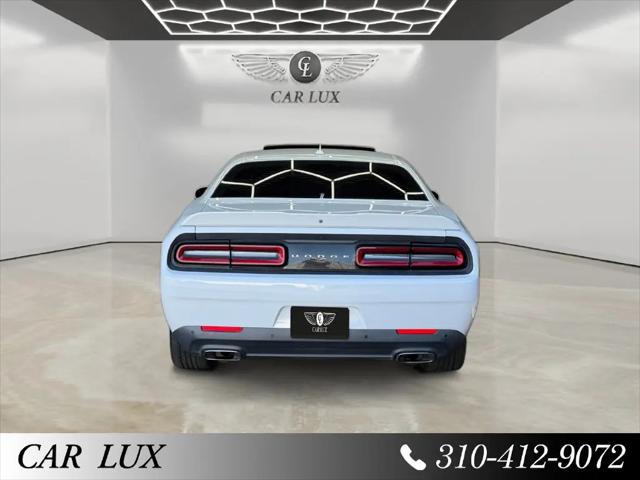 2018 Dodge Challenger SXT Plus