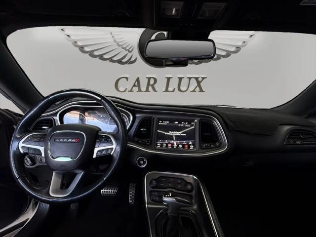 2018 Dodge Challenger SXT Plus