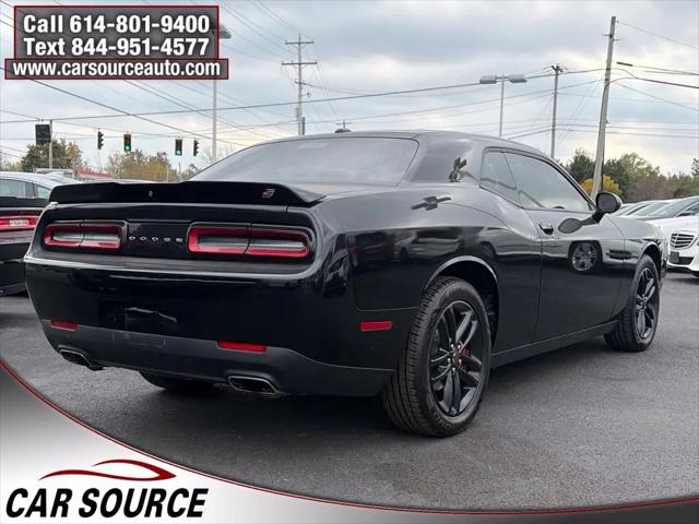 2019 Dodge Challenger SXT AWD