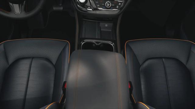 2027 Chrysler Pacifica Pinnacle AWD