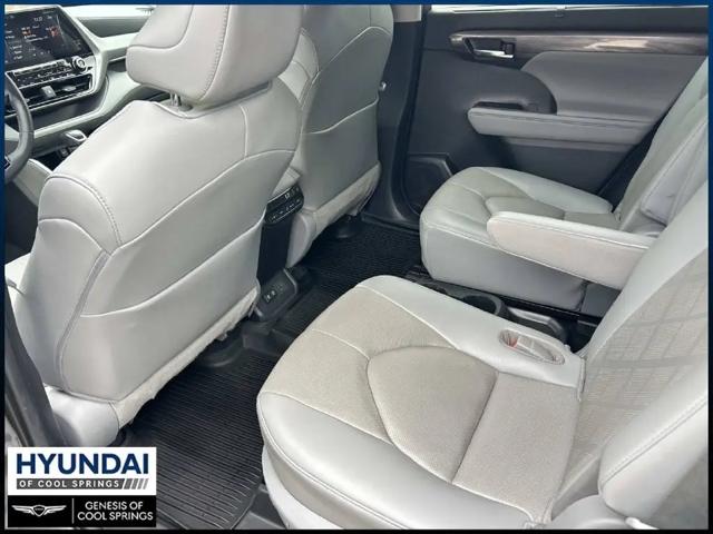 2021 Toyota Highlander Platinum