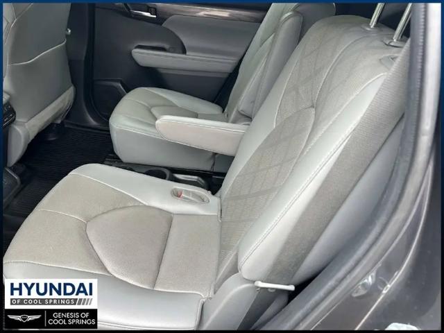 2021 Toyota Highlander Platinum