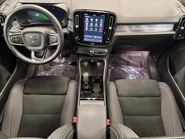 2025 Volvo EX40 Plus, Twin Motor, Fully electric