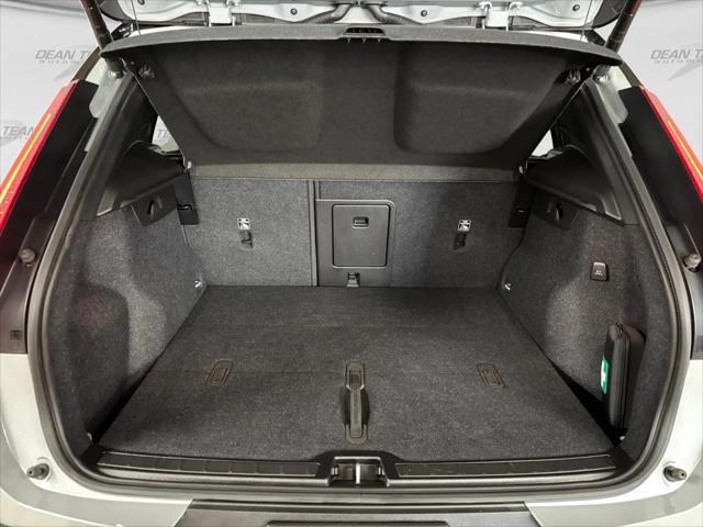 2025 Volvo EX40 Plus, Twin Motor, Fully electric