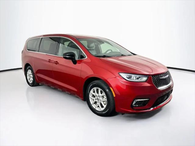 2025 Chrysler Pacifica Select for sale in New Braunfels, TX