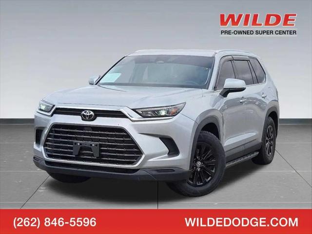 2024 Toyota Grand Highlander XLE for sale in Waukesha, WI