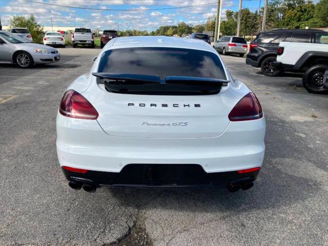 2016 Porsche Panamera GTS