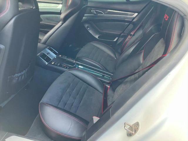 2016 Porsche Panamera GTS