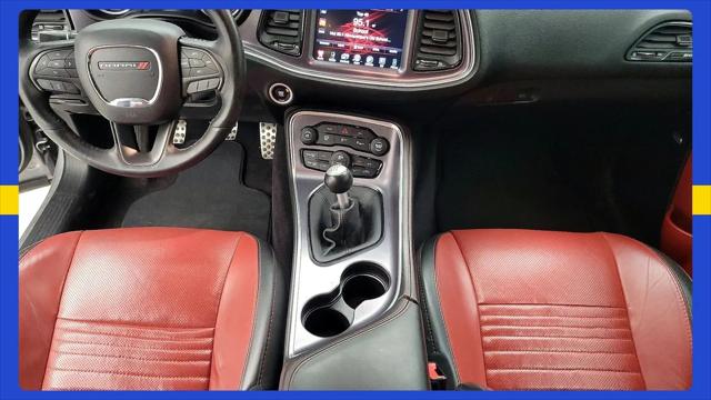 2016 Dodge Challenger 392 Hemi Scat Pack Shaker