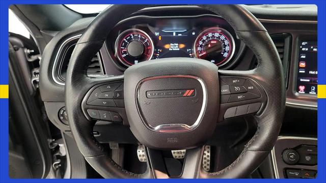 2016 Dodge Challenger 392 Hemi Scat Pack Shaker