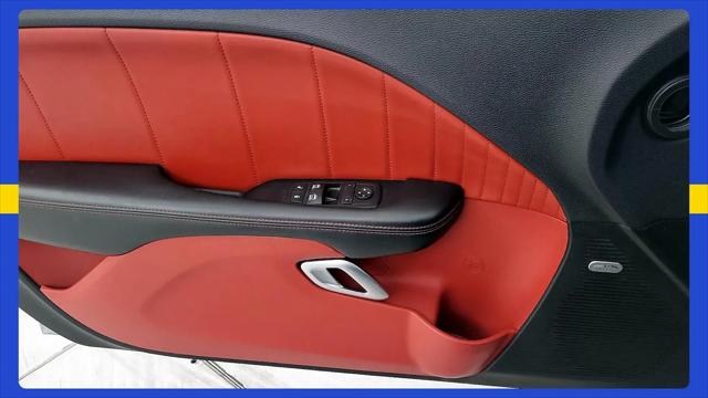 2016 Dodge Challenger 392 Hemi Scat Pack Shaker