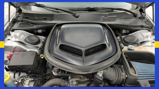 2016 Dodge Challenger 392 Hemi Scat Pack Shaker