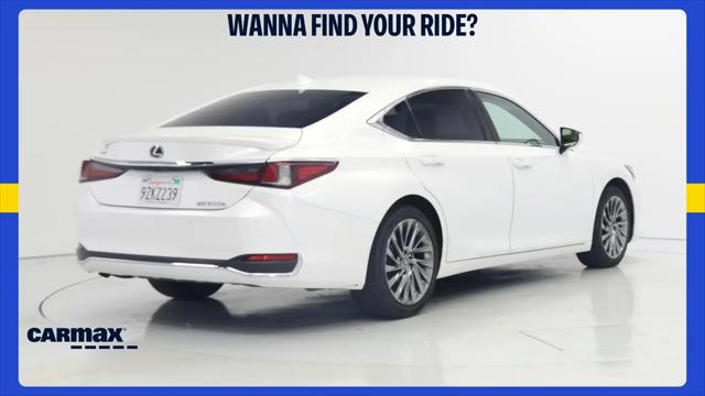 2024 Lexus ES 300h Luxury