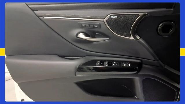 2024 Lexus ES 300h Luxury