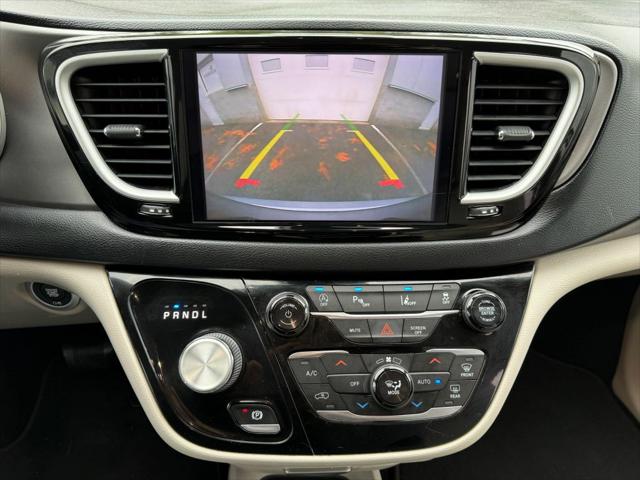 2021 Chrysler Pacifica Touring L