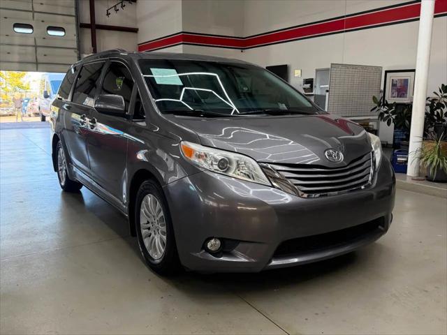 2017 Toyota Sienna XLE 8 Passenger for sale near West Chester, OH