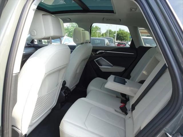 2025 Audi Q3 Premium 45 TFSI S line quattro Tiptronic