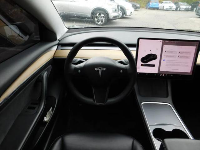 2021 Tesla Model 3 Standard Range Plus Rear-Wheel Drive