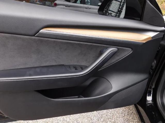 2021 Tesla Model 3 Standard Range Plus Rear-Wheel Drive