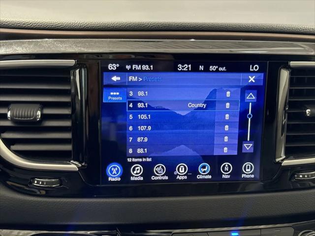 2017 Chrysler Pacifica Touring-L Plus