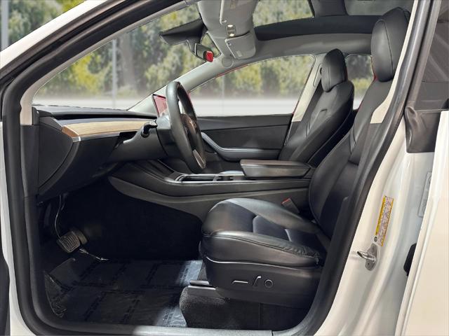 2021 Tesla Model 3 Standard Range Plus Rear-Wheel Drive