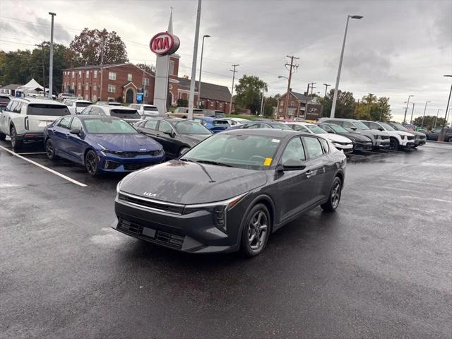 2025 Kia K4 LXS 2025 Kia K4 LXS