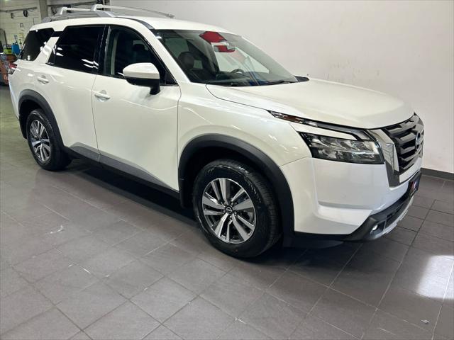 2024 Nissan Pathfinder SL 4WD 2024 Nissan Pathfinder SL 4WD