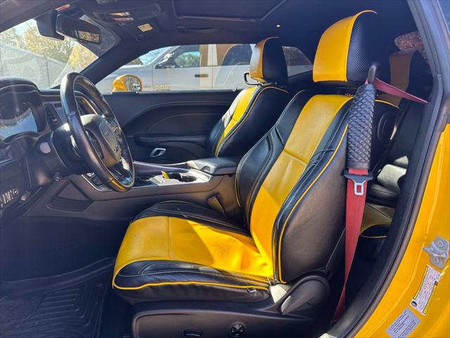 2018 Dodge Challenger SXT Plus