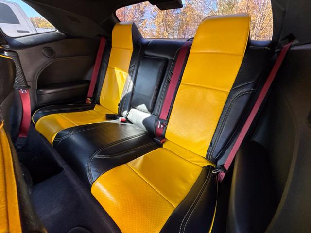 2018 Dodge Challenger SXT Plus