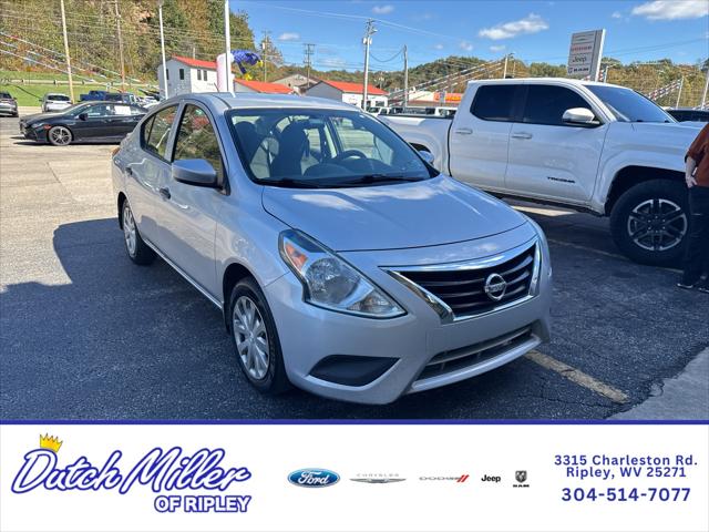 2017 Nissan Versa 1.6 S+ 2017 Nissan Versa 1.6 S+