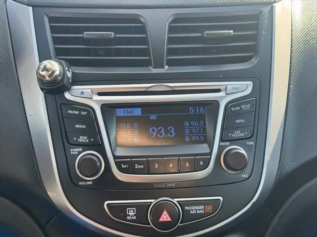 2016 Hyundai Accent SE