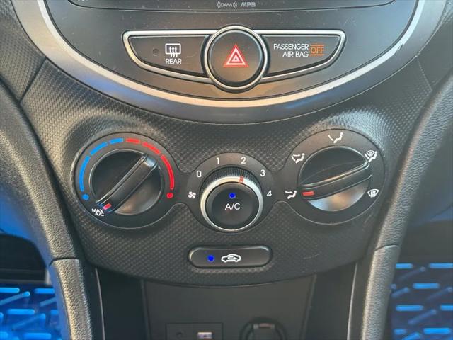 2016 Hyundai Accent SE