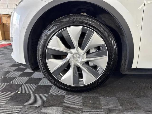 2021 Tesla Model 3 Standard Range Plus Rear-Wheel Drive