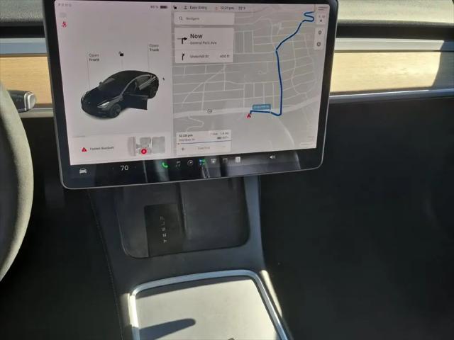 2022 Tesla Model 3 Long Range Dual Motor All-Wheel Drive