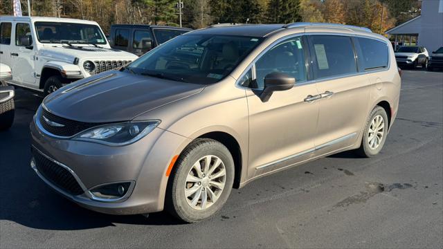 2018 Chrysler Pacifica Touring L 2018 Chrysler Pacifica Touring L