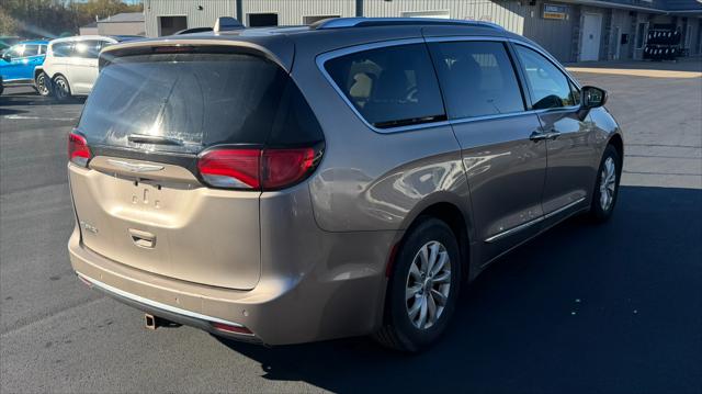 2018 Chrysler Pacifica Touring L 2018 Chrysler Pacifica Touring L