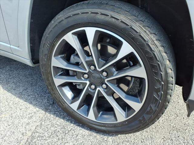 2022 Jeep Grand Cherokee L Overland 4x4 2022 Jeep Grand Cherokee L Overland 4x4