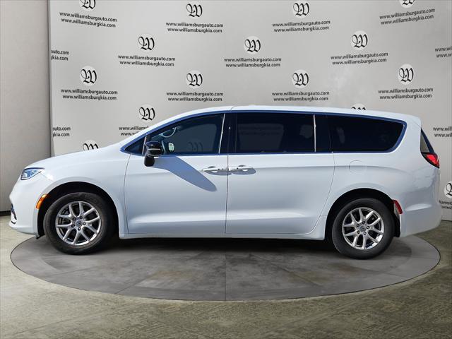 2025 Chrysler Pacifica Select 2025 Chrysler Pacifica Select