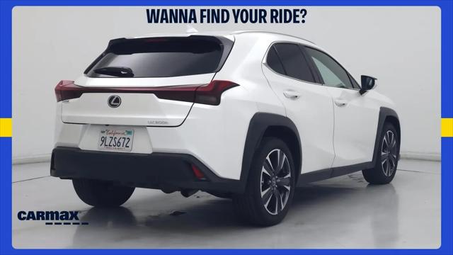 2025 Lexus 300 UX 300h
