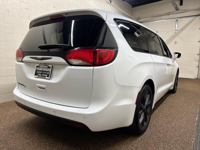 2019 Chrysler Pacifica Touring Plus
