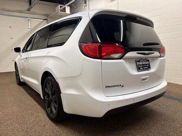 2019 Chrysler Pacifica Touring Plus