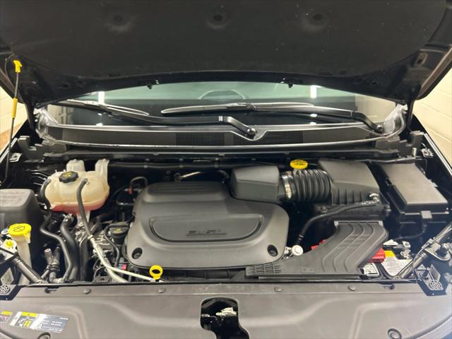 2025 Chrysler Pacifica Limited AWD
