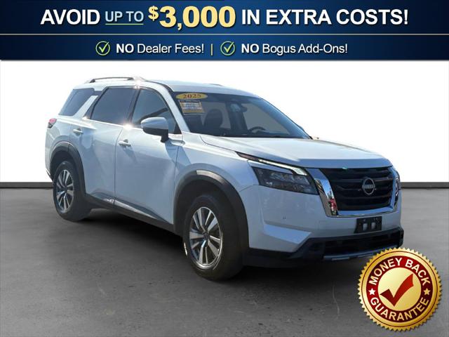 Used 2025 Nissan Pathfinder SL 4WD For Sale in Muscle Shoals, AL