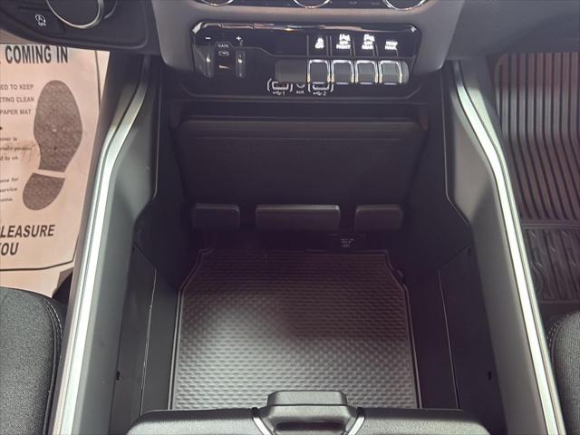 New 2026 RAM 1500 Big Horn Crew Cab 4x4 57" Box For Sale in Wilmington, OH