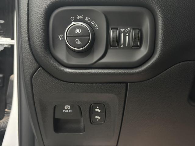 New 2026 RAM 1500 Big Horn Crew Cab 4x4 57" Box For Sale in Wilmington, OH