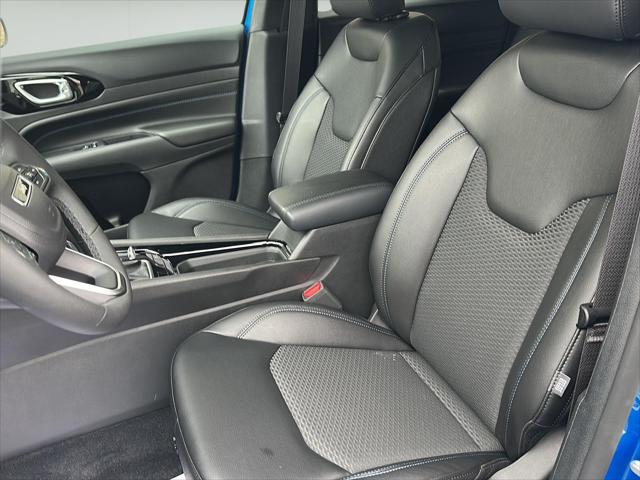 New 2026 Jeep Compass Latitude Altitude For Sale in Wilmington, OH
