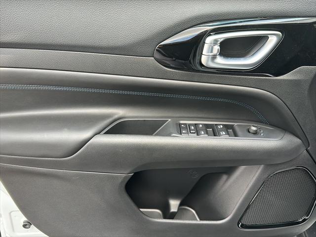 New 2026 Jeep Compass Latitude Altitude For Sale in Wilmington, OH