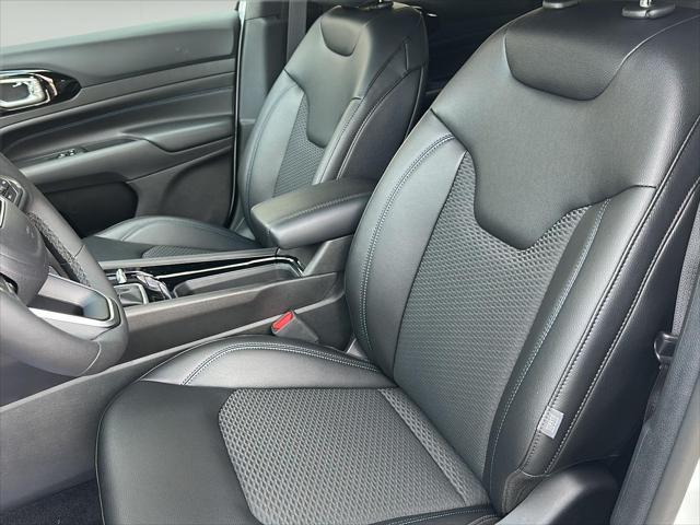 New 2026 Jeep Compass Latitude Altitude For Sale in Wilmington, OH